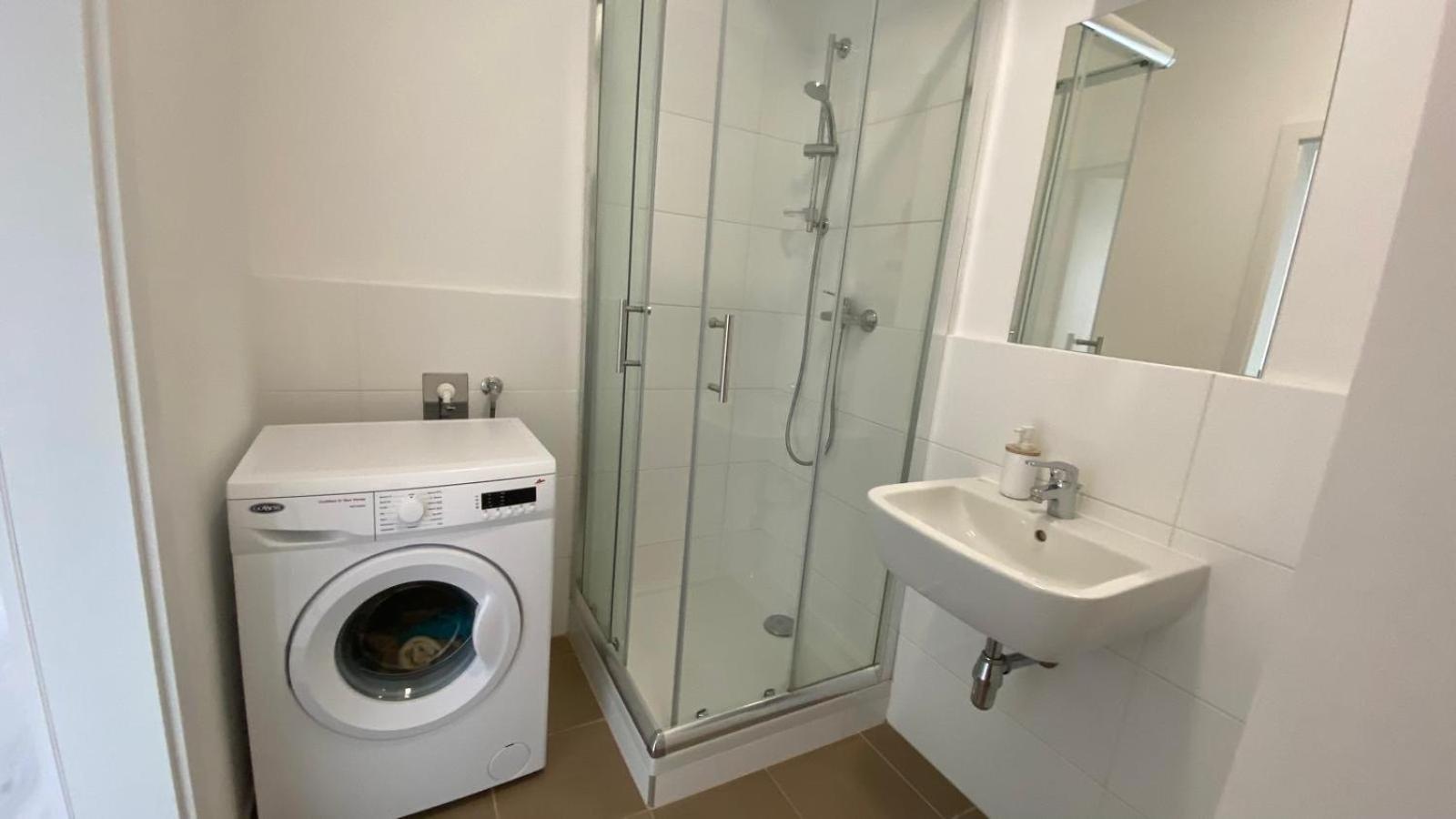 1 Room Apartment With Terrace, Slnecnice, 18B Bratislava Luaran gambar
